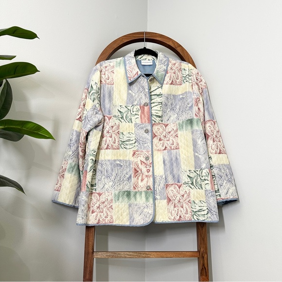 Alfred Dunner Jackets & Blazers - Alfred Dunner 16 100% Silk Quilted Floral Patchwork Jacket